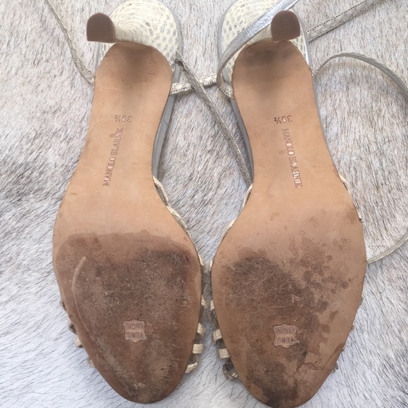 Manolo Blahnik snake skin shoes. - Picture 2 of 8